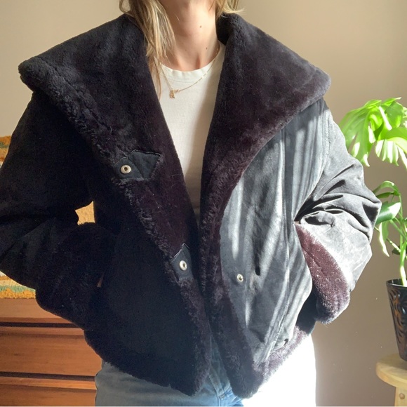 Vintage Black Leather Faux Shearling Cropped Jacket Size Large - Picture 3 of 7